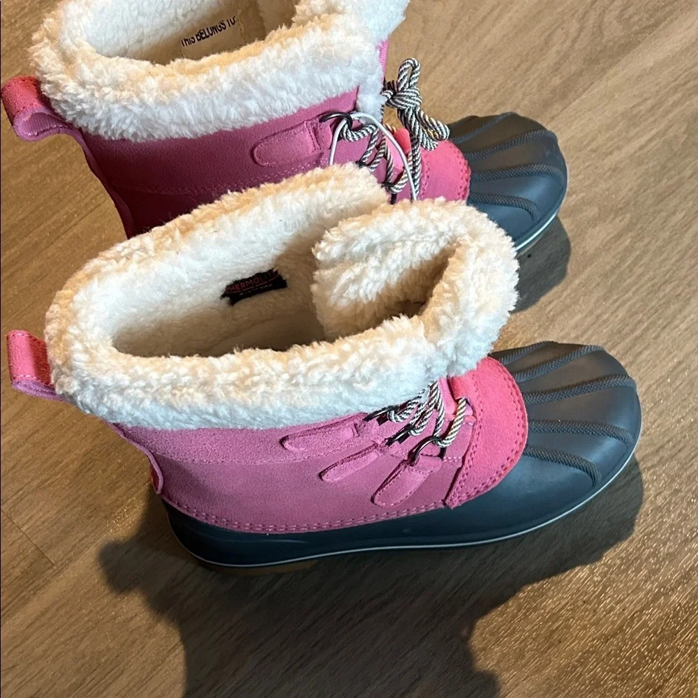Cat & Jack Pink and Gray Girls' Fleece-Trim Winter Boots